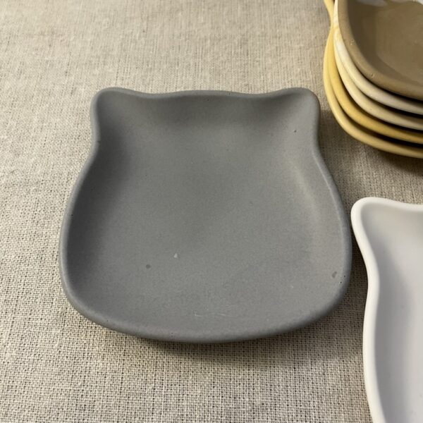 dog/cat shaped tray dog/cat shaped tray